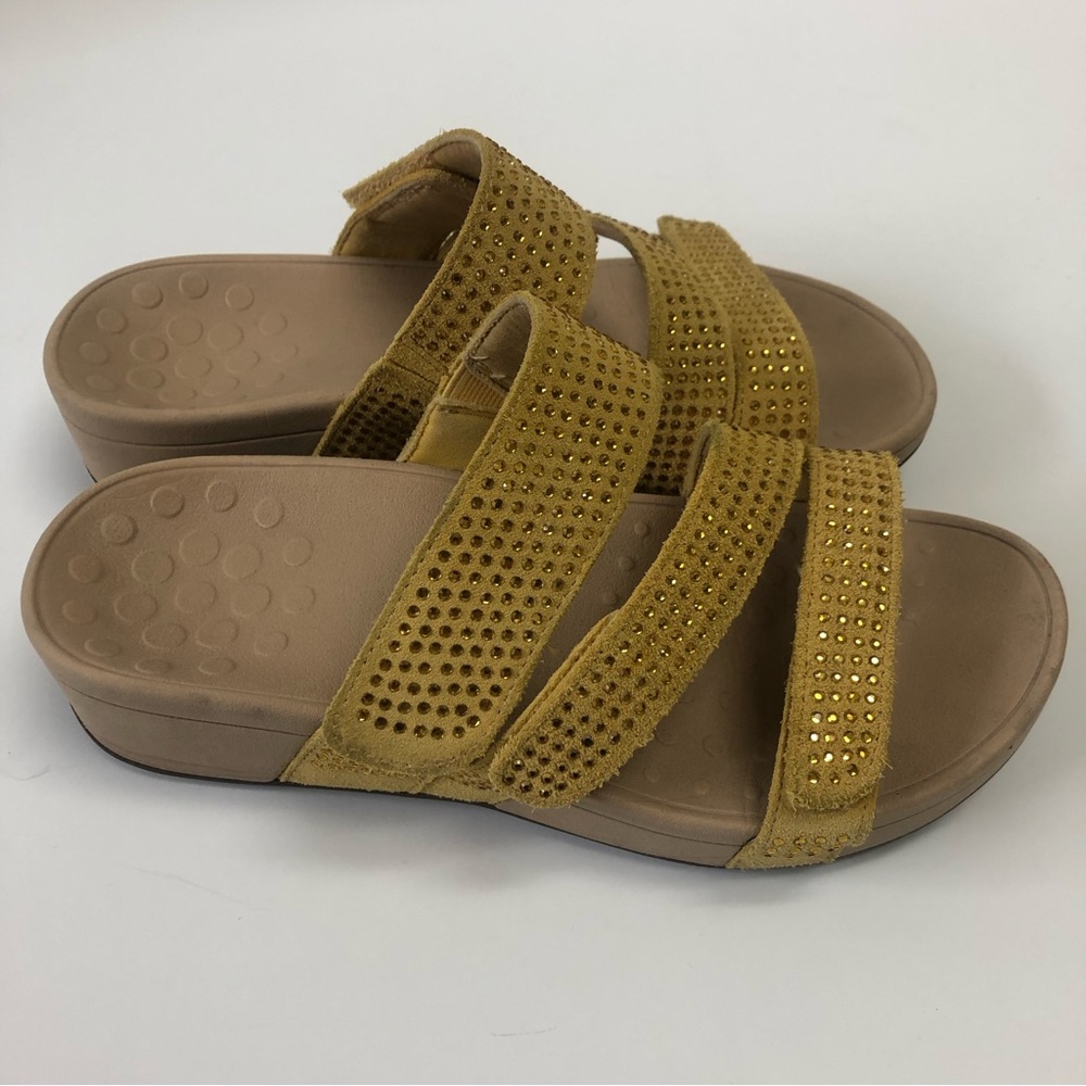 Vionic Pacific Alexis buttercup yellow sandals. - Picture 5 of 8